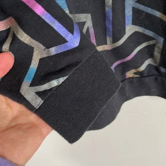 Geometric rainbow sweatshirt Size M - Picture 5 of 5